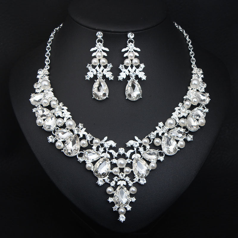 Opulent Crystal Pearl Necklace and Teardrop Gemstone Necklace Set