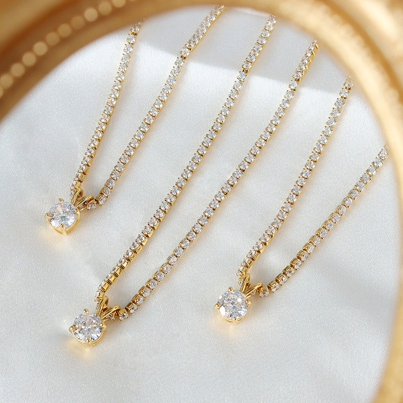 Luxurious Geometric Necklace with Zircon Pendant