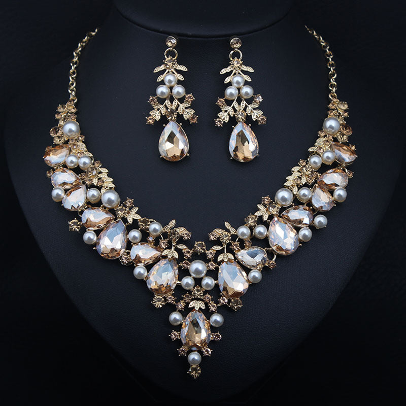 Opulent Crystal Pearl Necklace and Teardrop Gemstone Necklace Set