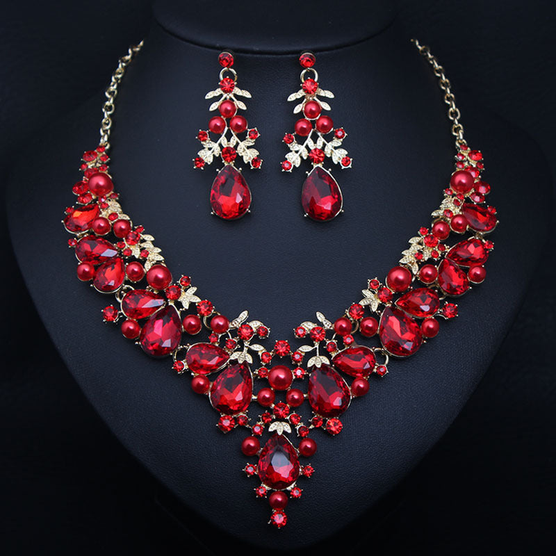 Opulent Crystal Pearl Necklace and Teardrop Gemstone Necklace Set