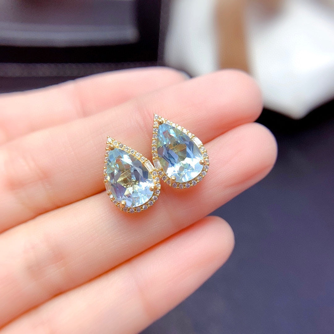 Blue Crystal Earrings and Teardrop Pendant – Elegance in Every Detail