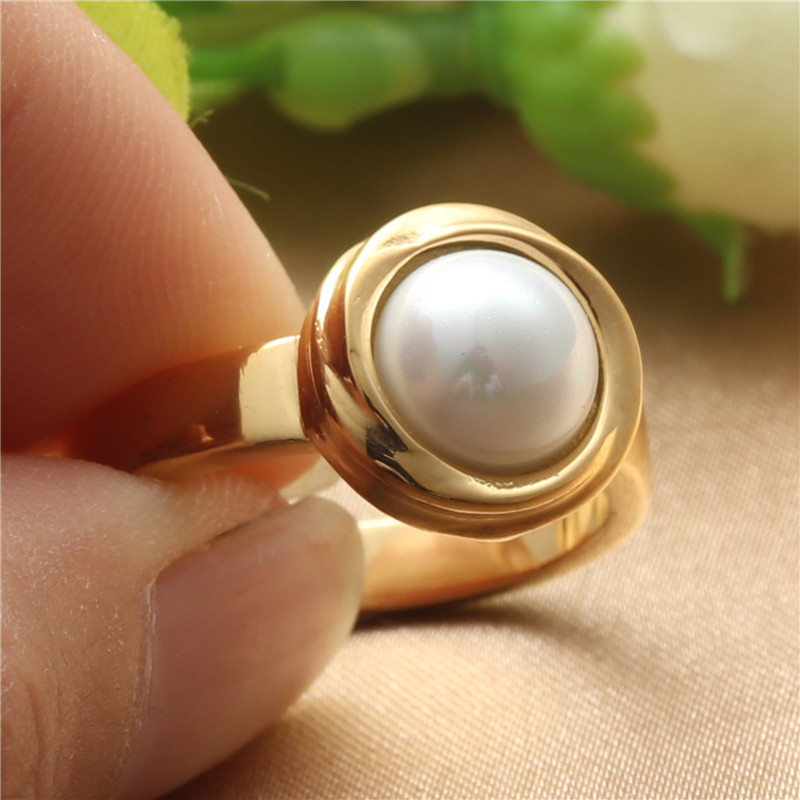 Pearl Ring Fashion