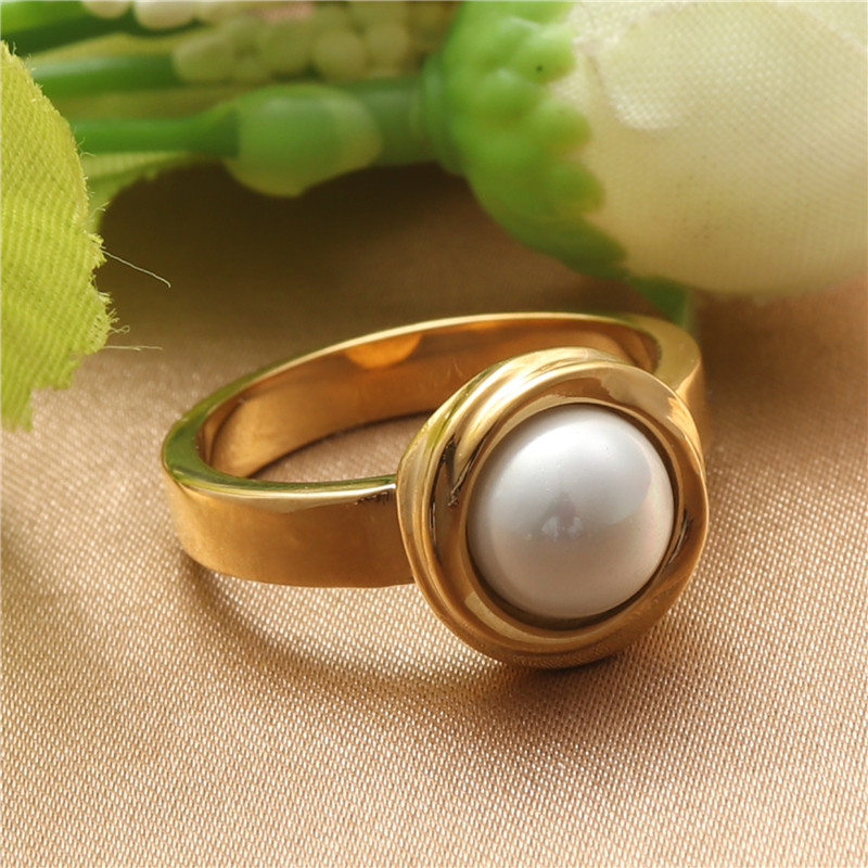 Pearl Ring Fashion