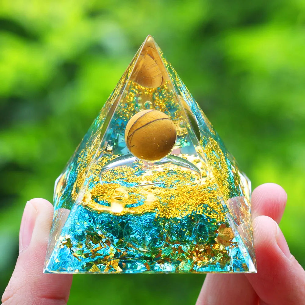 Crystals Stone Pyramid Energy Generator